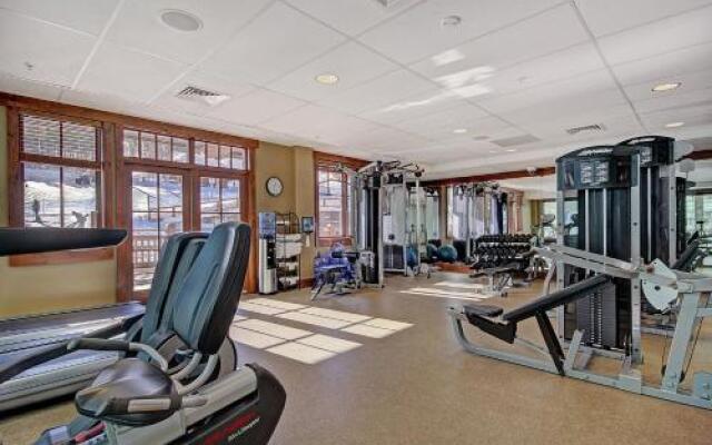 One Ski Hill Place S8103