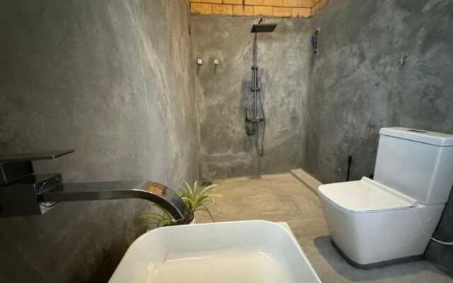 Room in Villa - Surf 247 Weligama Deulux Room