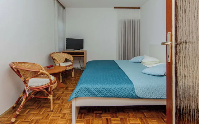 Apartments Kurta