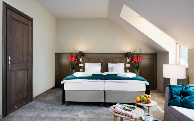 Hotel Szary Residence