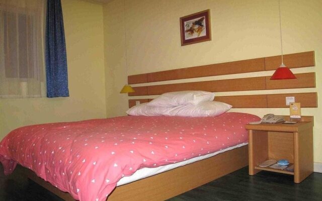 Home Inn Yantai Haiyang Bus Station