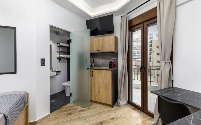 Stylish and Modern Studio - Miltos