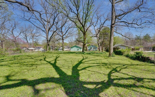 Dog-friendly Springfield Home < 1 Mi to Msu!