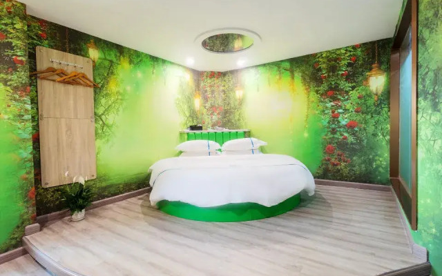 Lily Hotel ( Yangxi West Lake )