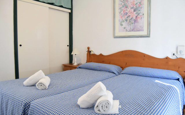Apartamentos Las Brisas I & II