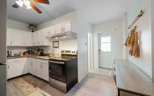 The Luxe Pearl Residences 870.5