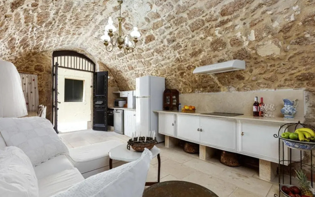 Antonia's House