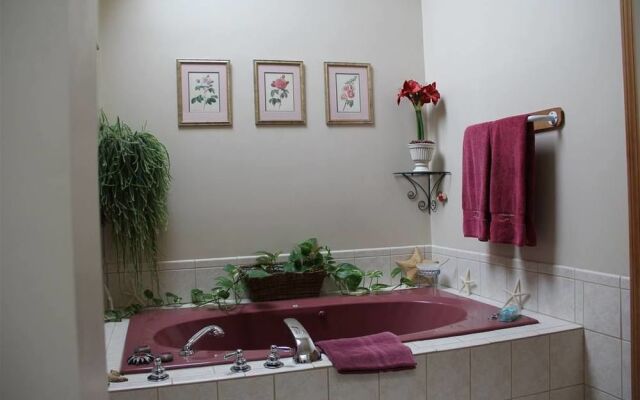 On Cranberry Pond B&B