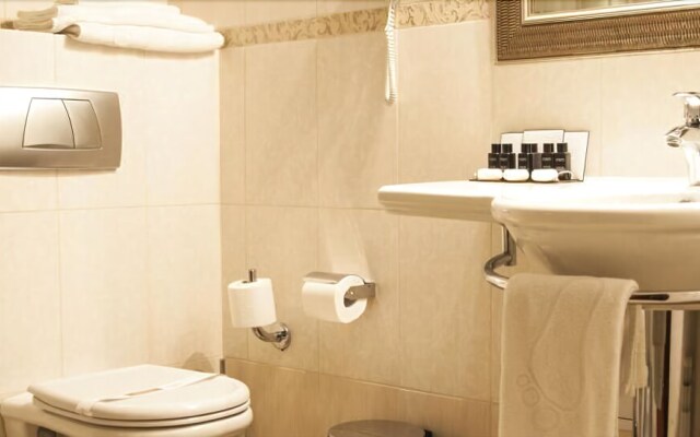 Select Hotel