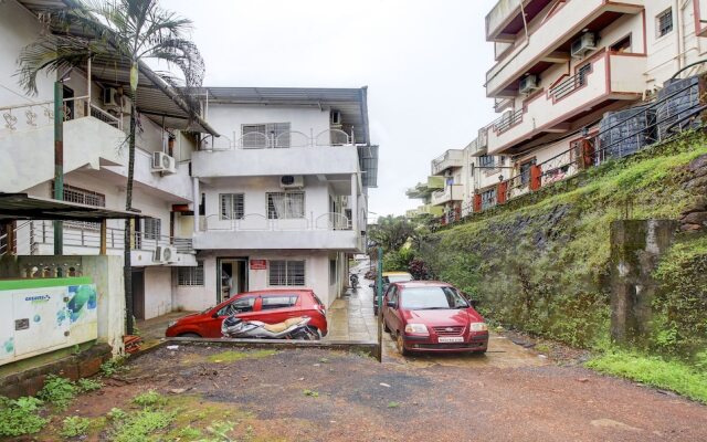 Hotel Gurukrupa by OYO Rooms