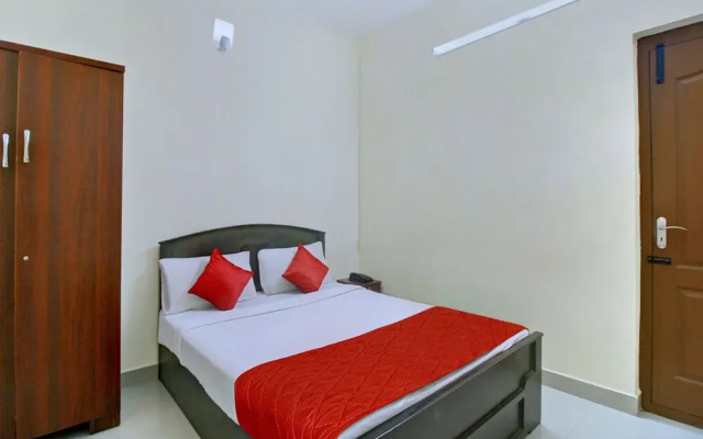 OYO Flagship 8661 Luxe Residency