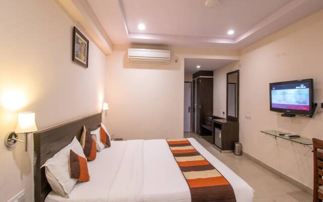 OYO 1903 Hotel Paras Inn