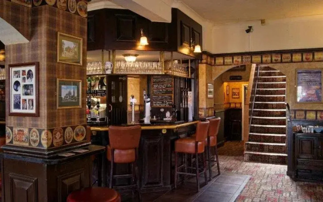 The Old Crown Inn