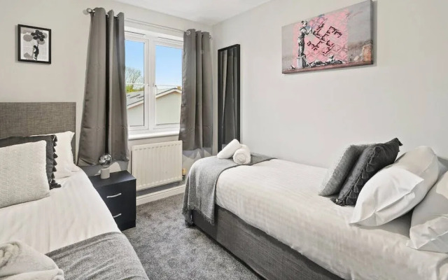 25 Off Weekly Contractor & Family Apt