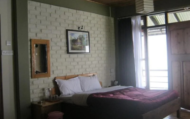 Deolo Cliff Eco Resort