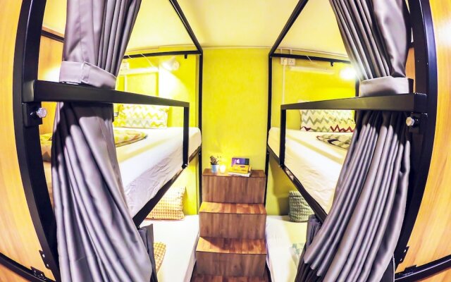 ZZZ Hostel - Don Mueang Airport