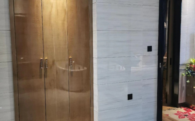 F City Hotel (Gongzhuling Railway Station)