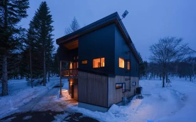 Sauna, campfire, BBQ included | Entire villa surrounded by forest and snow, Niseko Annepuri – Outside – Rankoshi
