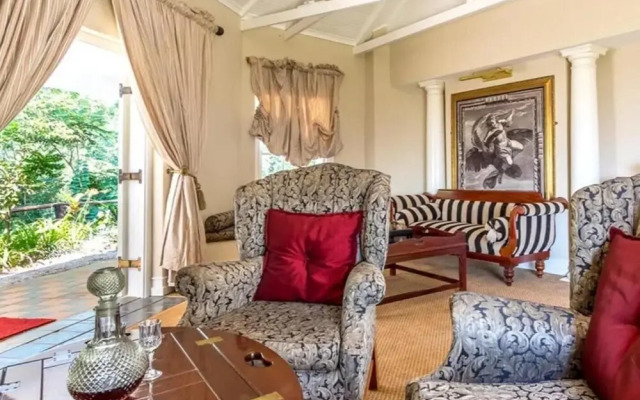 Blue Mountain Luxury Lodge