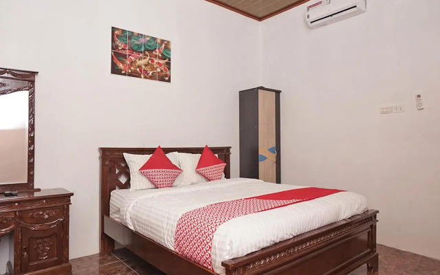 OYO 2410 Intan Hotel