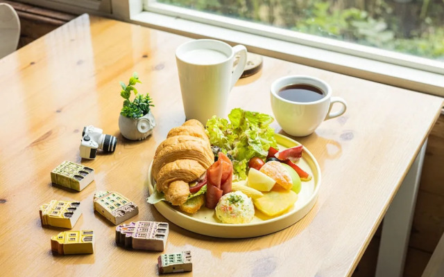 Bishui Shanju Lakeside B&B