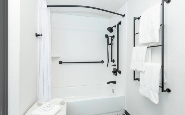 La Quinta Inn & Suites Sherman Denison