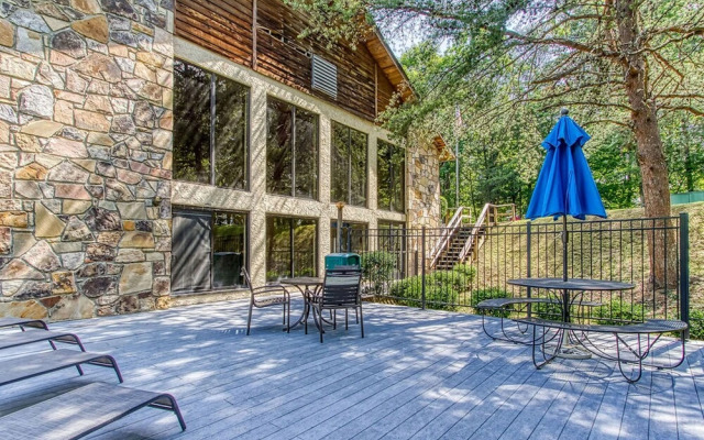 Pinecrest Townhomes-1K-2Q Unit-Renovated