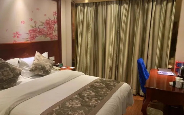 GreenTree Alliance Guangdong Shenzhen Fuyong Subway Station Hotel