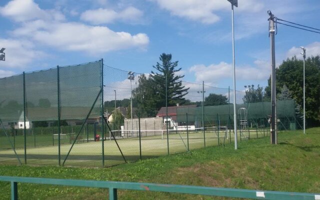 Pension No 30 And Restaurant In Chaloupky