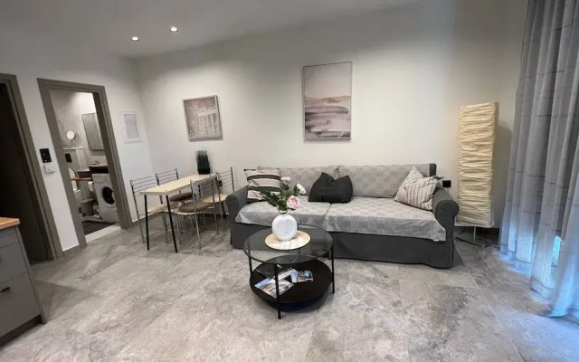 Meliana Homes