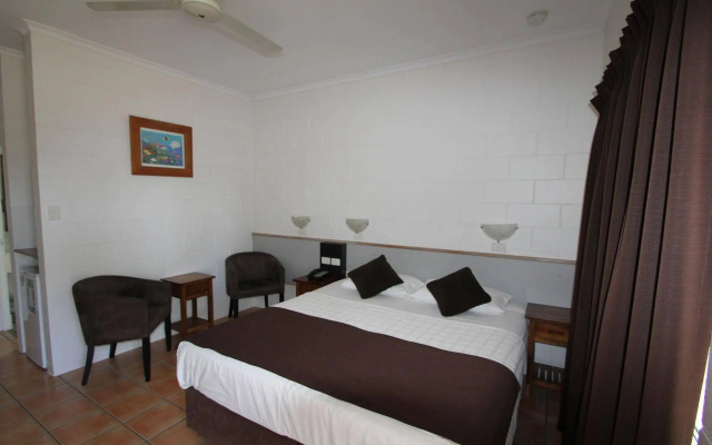 The Colonial Rose Motel
