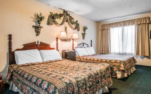 Quality Inn & Suites Manitou Springs at Pikes Peak
