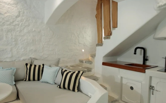 Majo Suites Hotel