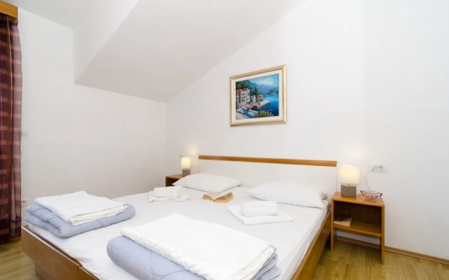 Pavo - Comfortable With Parking Space - SA2
