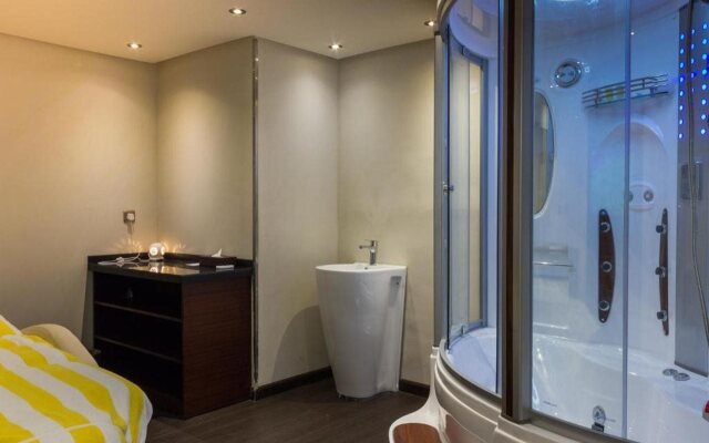 Renz Hotel