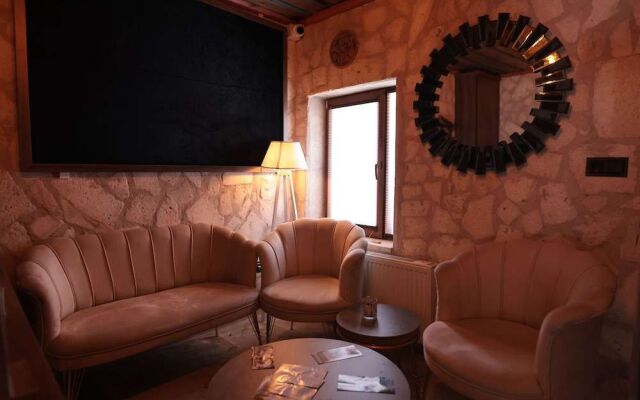 Stone Owl Hotel