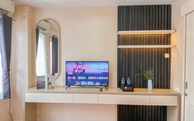 Warm and Cozy 1BR without Living Room at Sentul Tower Apartment – Guest Rooms – Citaringgul