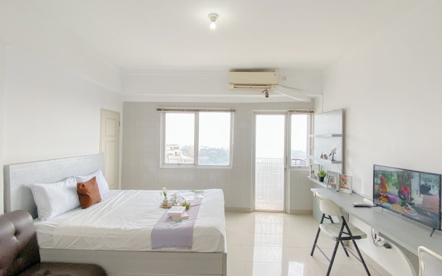 Warm And Good Studio Room At Park View Condominium Apartment – Guest Rooms – Depok