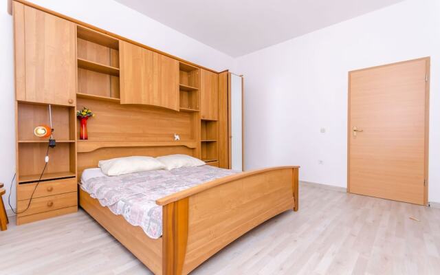 Apartment Markovic