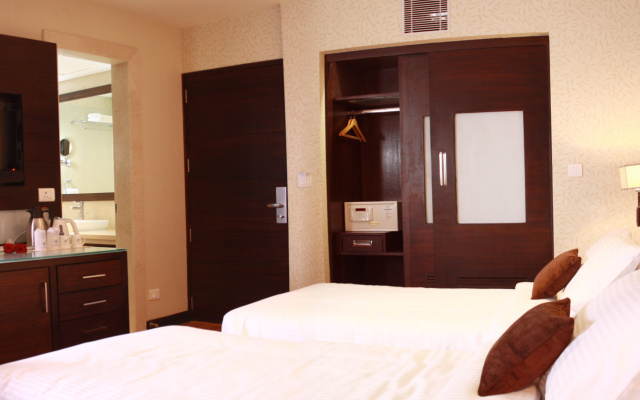 Hotel La Abode