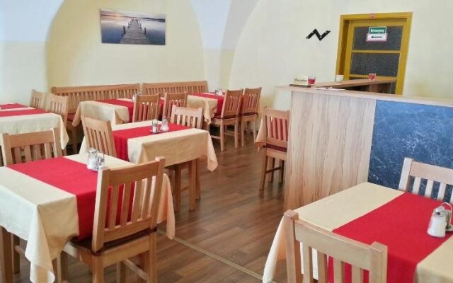 Pension Pizzeria Weisses Lamm