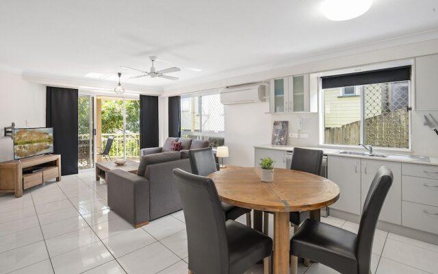 Kirra Palms Holiday Apartments