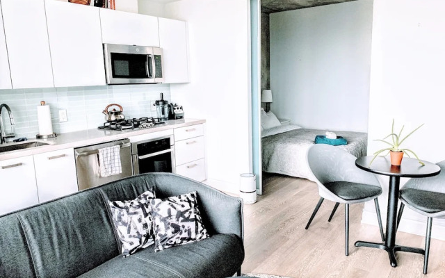 Queen St West Designer Executive Suites