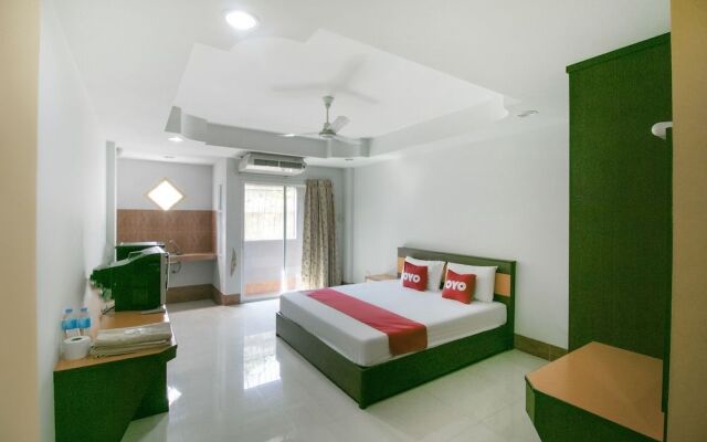 OYO 75387 Four Men Court