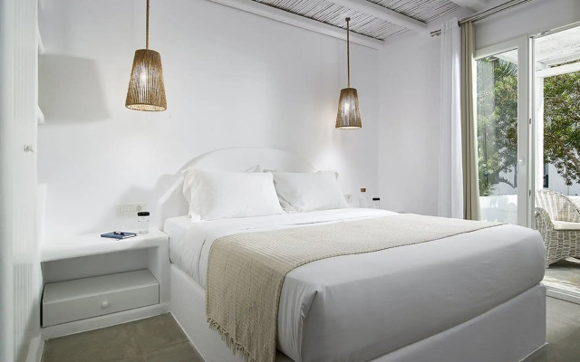 Delmar Apartments & Suites - Delmar Collection