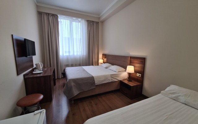 Бостон (Эсто-Садок)