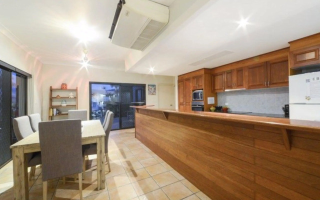 Airlie Harbour 3 Bedroom Apartment