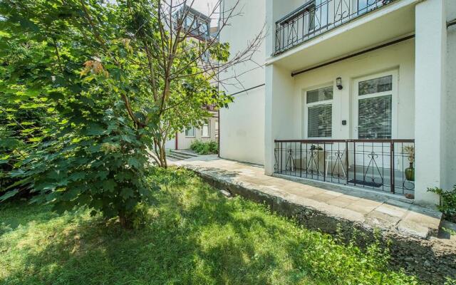 Kaunas Town Hall apartment 5A by URBAN RENT