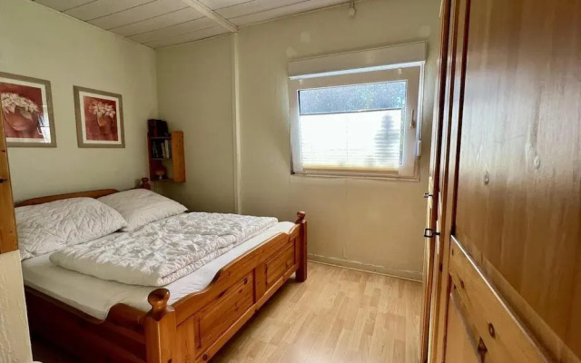 Spacious Bungalow With Garden in Park Eureka