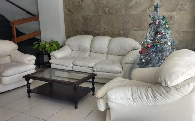 Hotel Soleares